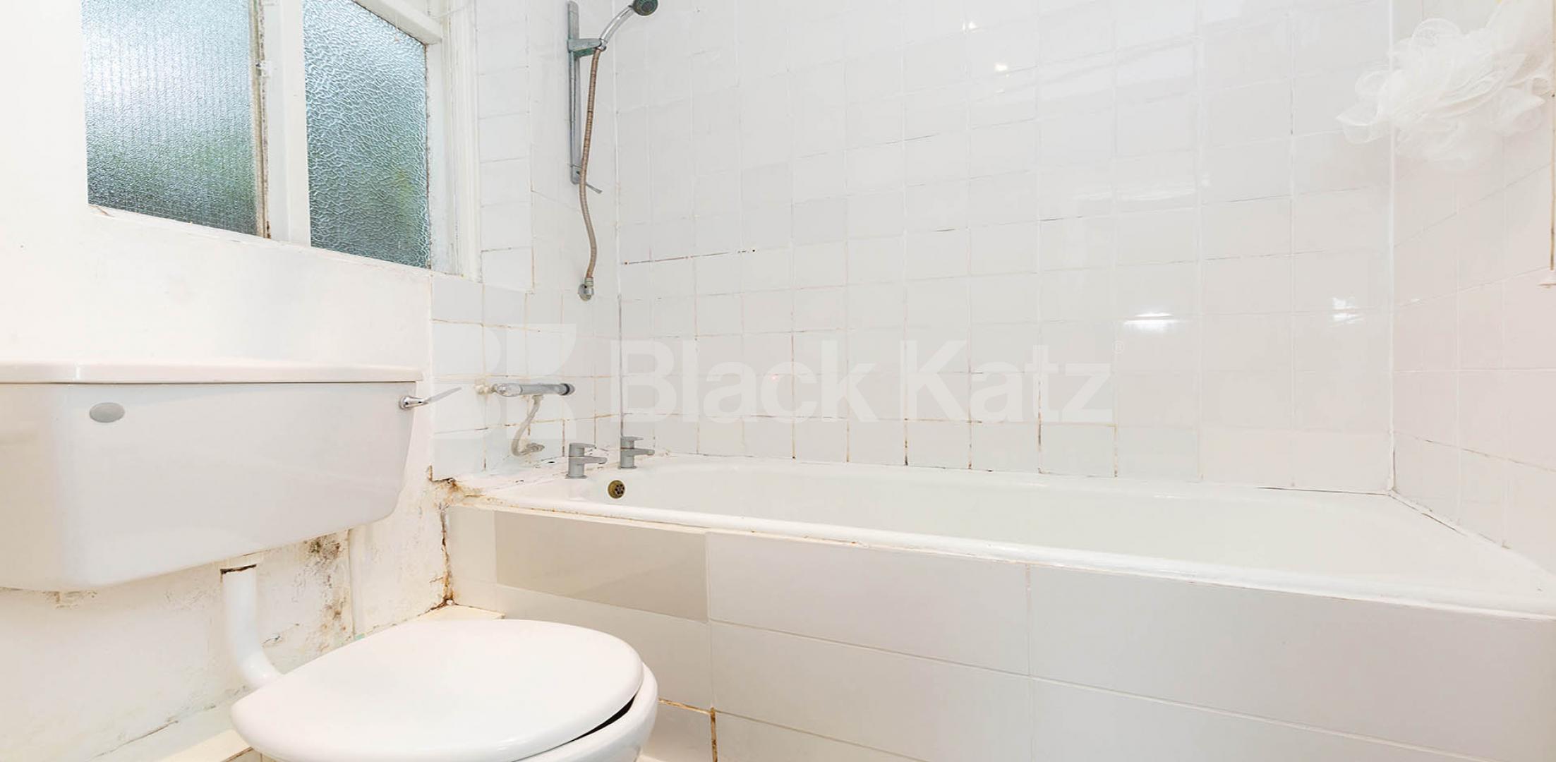 			Studio Apartment, 1 bath, 1 reception Studio			 Cromwell Avenue, Highgate